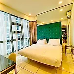 Robertson By Jr\' Homes