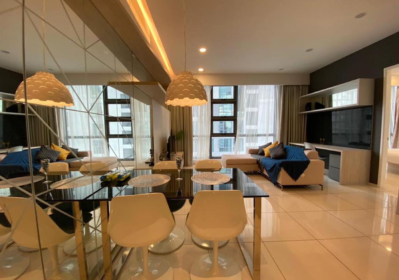 Robertson By Jr' Homes *