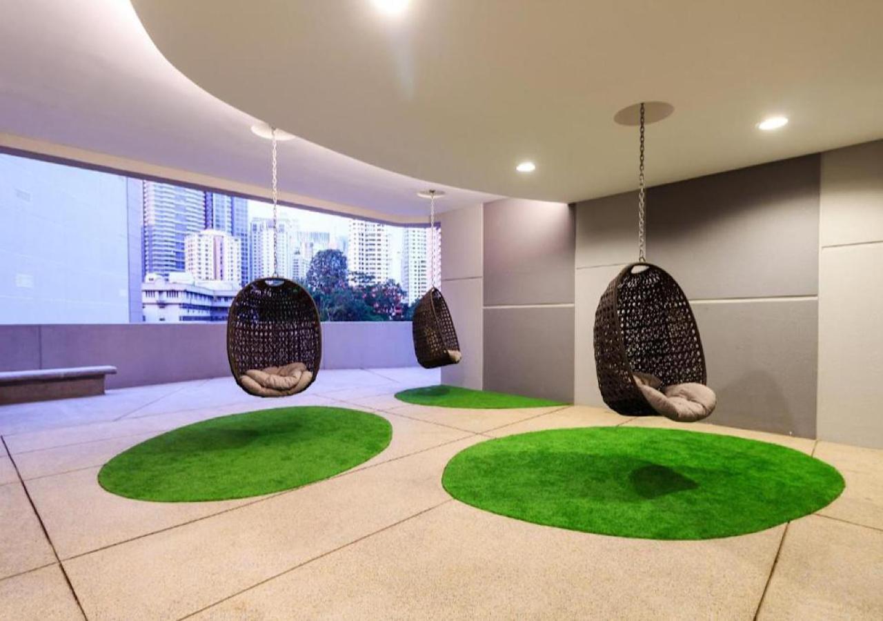 Robertson By Jr' Homes *