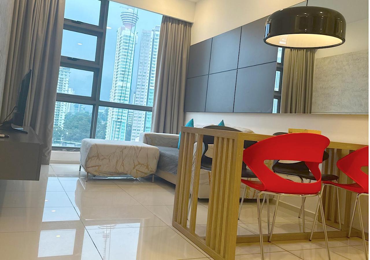 Robertson By Jr' Homes Pangsapuri